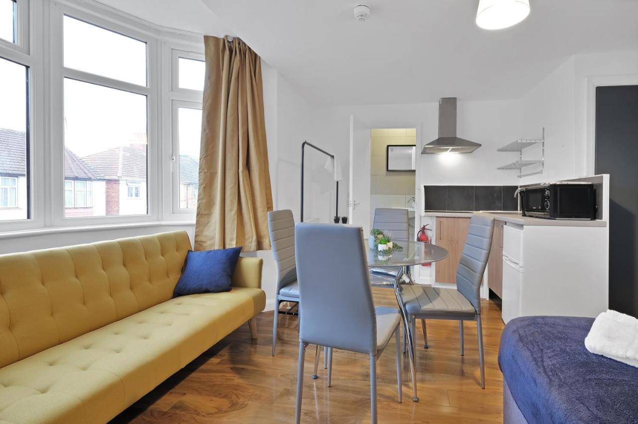 Fernbank Rooms Sudbury Hill, Harrow, Self-Contained Studios With En-Suite Harrow on the Hill Exteriér fotografie