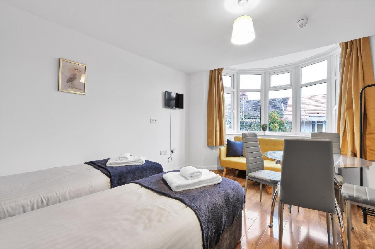 Fernbank Rooms Sudbury Hill, Harrow, Self-Contained Studios With En-Suite Harrow on the Hill Exteriér fotografie